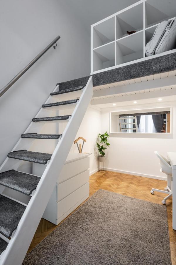 Galaxy Cube Apartment Budapest Extérieur photo
