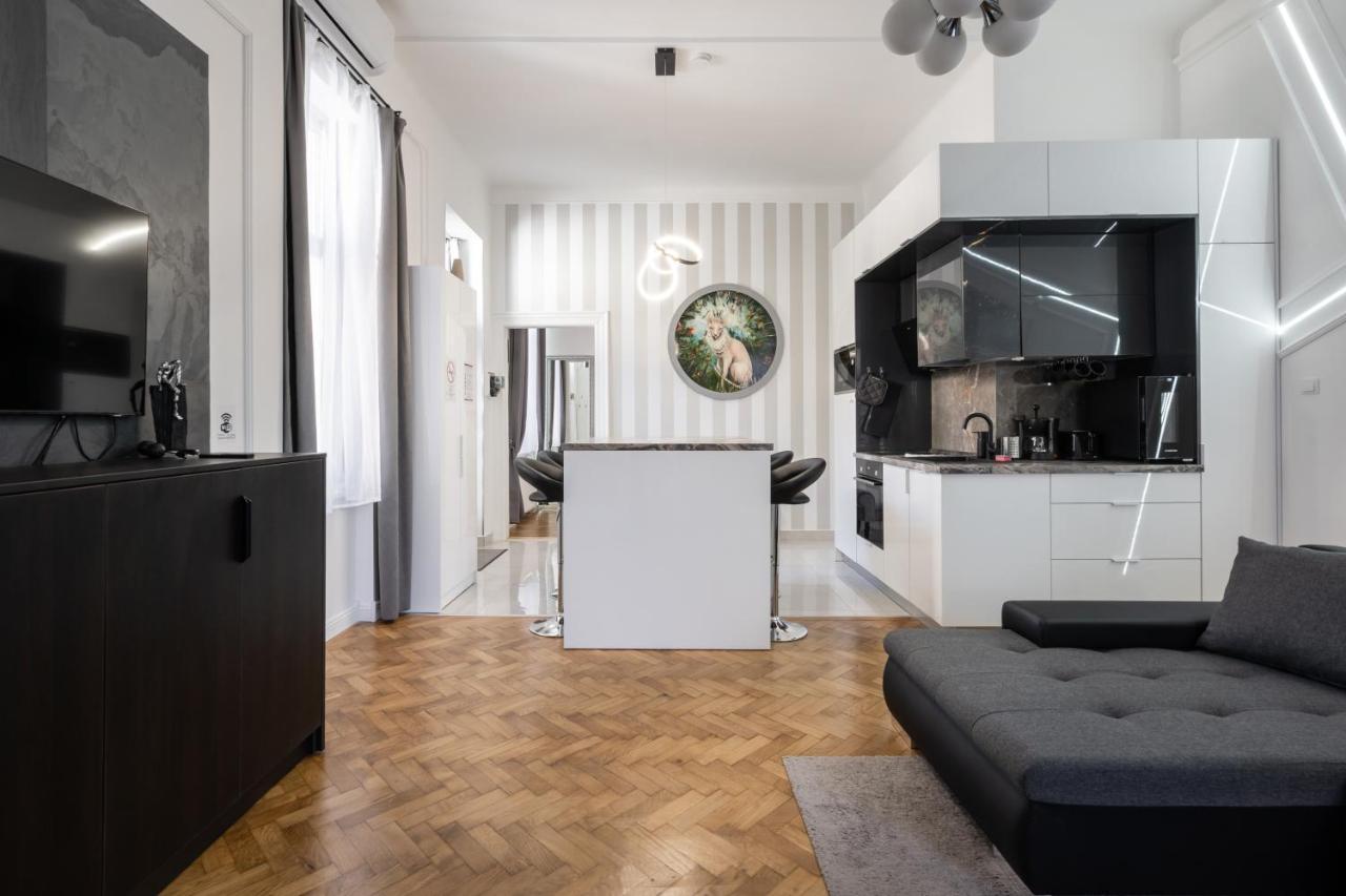 Galaxy Cube Apartment Budapest Extérieur photo