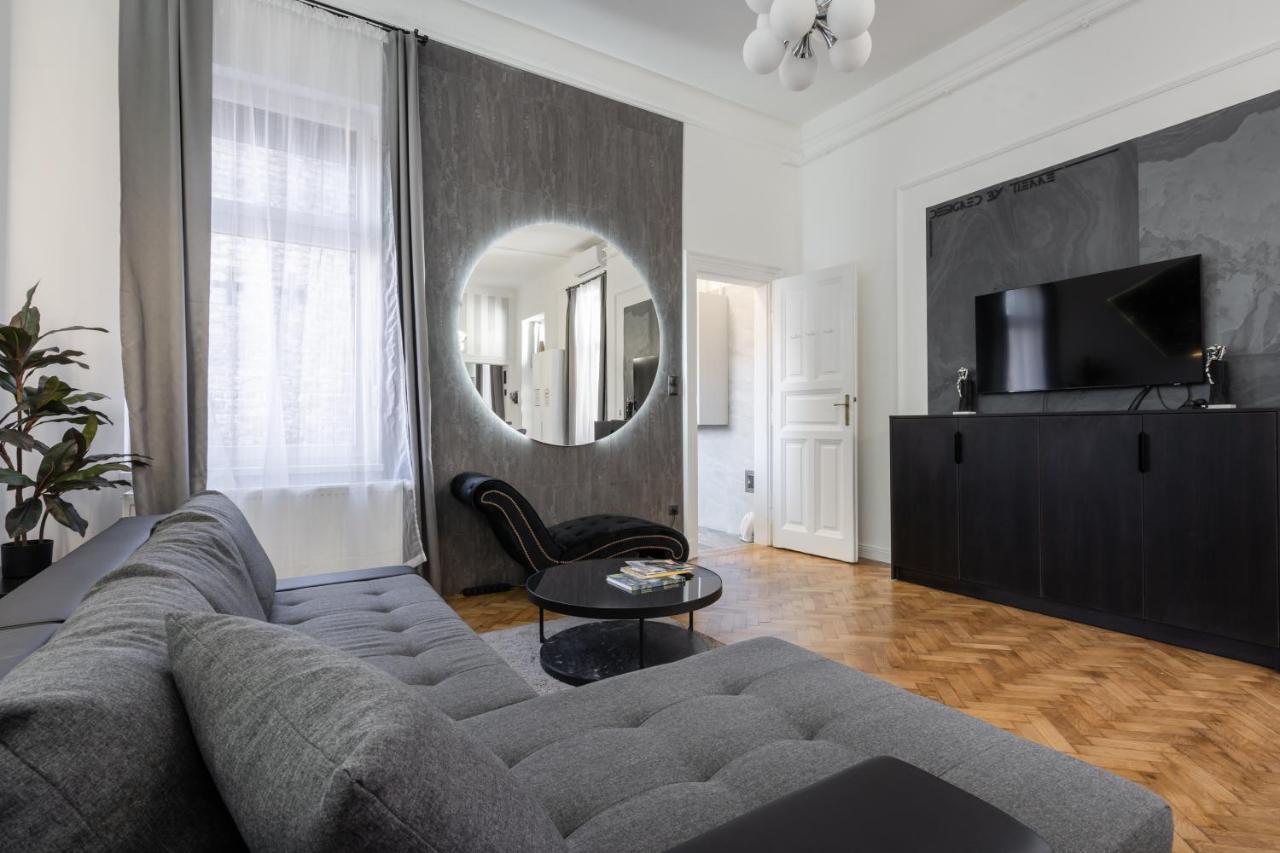 Galaxy Cube Apartment Budapest Extérieur photo